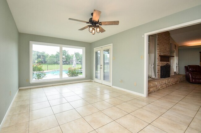 Building Photo - 2106 Glenn Lakes Ln