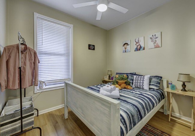Foto del edificio - 11307 S Langley Ave
