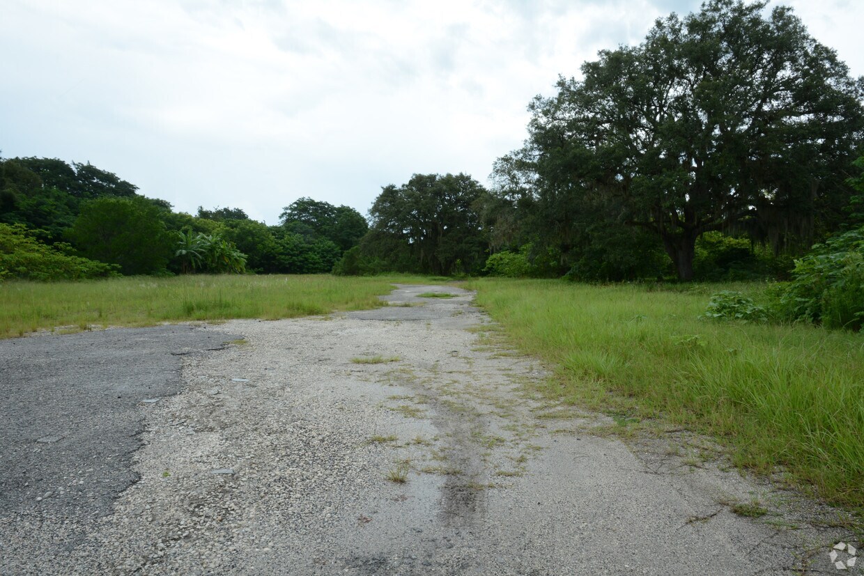 11441 Jefferson Rd, Thonotosassa, FL 33592 Apartments in Thonotosassa, FL