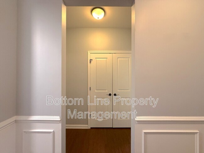 Foto del edificio - 13450 Savannah Point Dr