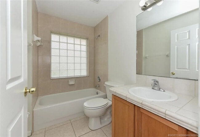 Foto del edificio - 1125 SW Estaugh Ave