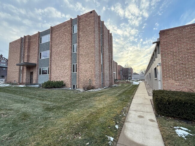 Foto del edificio - 100 W 17th St