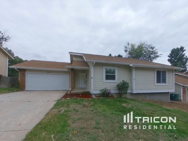 Building Photo - 2945 Rolling Wood Loop