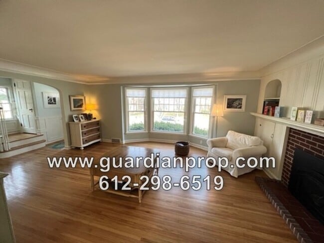 Foto del edificio - Highland Park House Available December 1st...