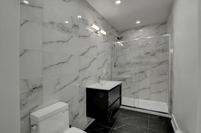 Photo du bâtiment - 8805 Rue Verville