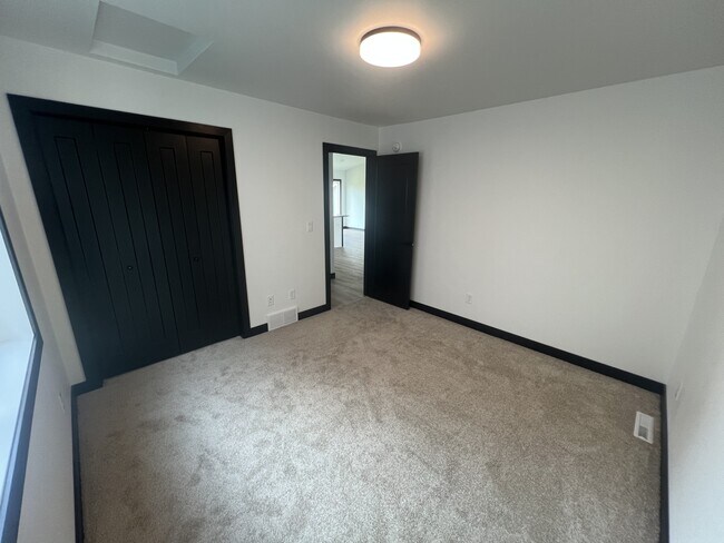 Foto del edificio - 6729 67th Ave S