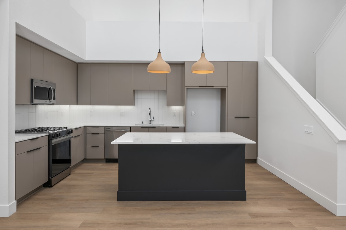 Primary Photo - Virano Apartments