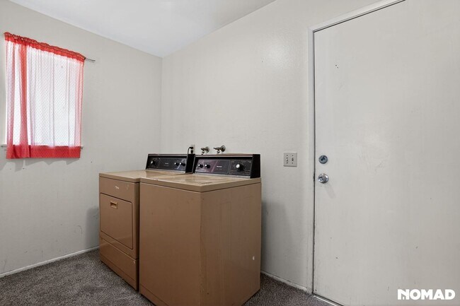 Foto del edificio - 43038 Lemonwood Dr