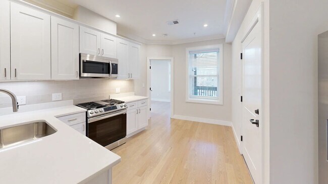 Foto del edificio - 121 Allston St