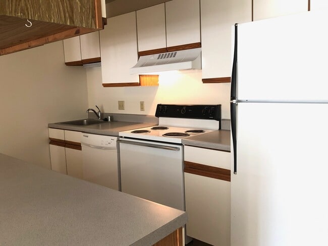 2 Bedroom | 2 Bathroom - West Win Heights Apartments