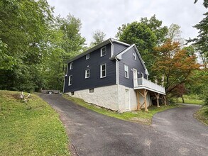 Building Photo - 117 Woodcrest Ave