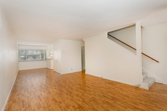 Building Photo - 8025 Redlands St