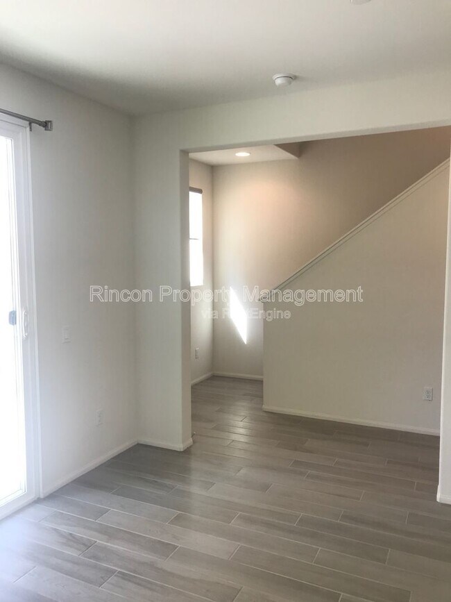 Foto del edificio - 581 Pioneer St