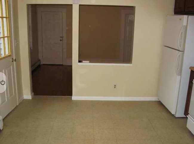 Building Photo - 27 Gorham St