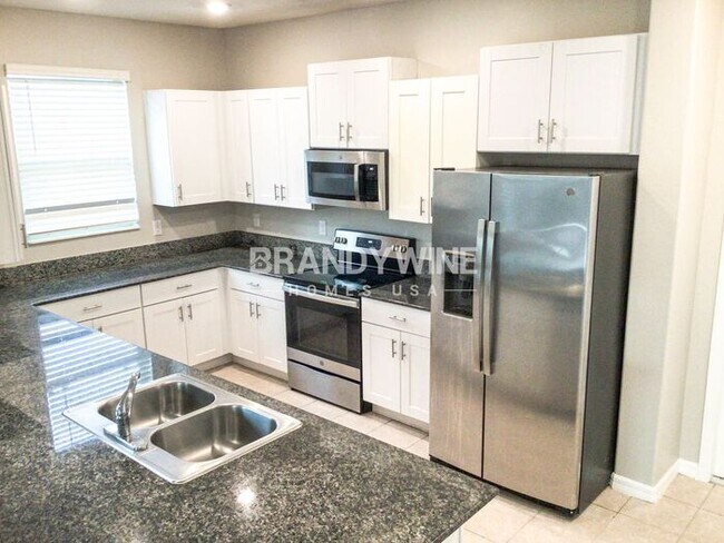Building Photo - Holiday PROMO, January FREE move-in by 12/15!
