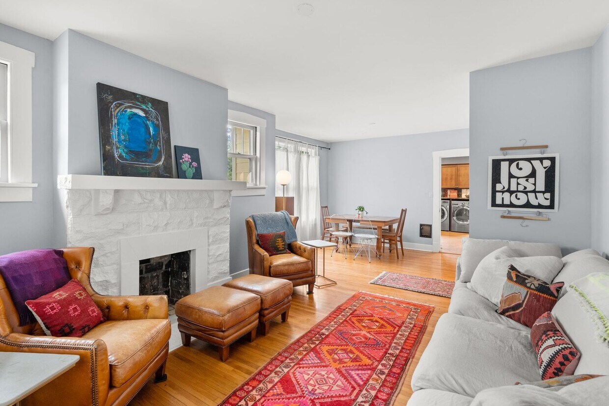 Walk to Vandy & Hillsboro Village – 24th A... - Walk to Vandy & Hillsboro Village – 24th A...