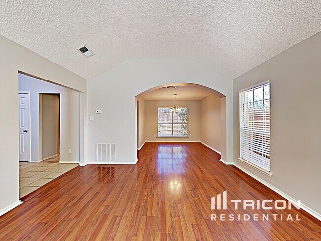 Foto del edificio - 1026 Chasemore Dr