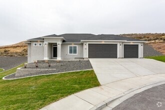 Building Photo - 1102 Chinook Dr