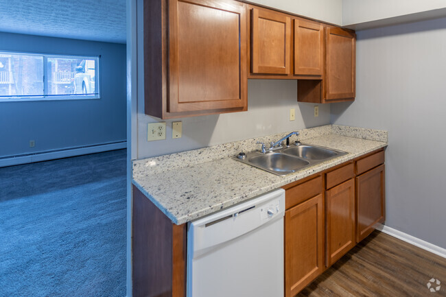 2 BR, 1BA - 1000 pies cuadrados - Woodhill Apartments