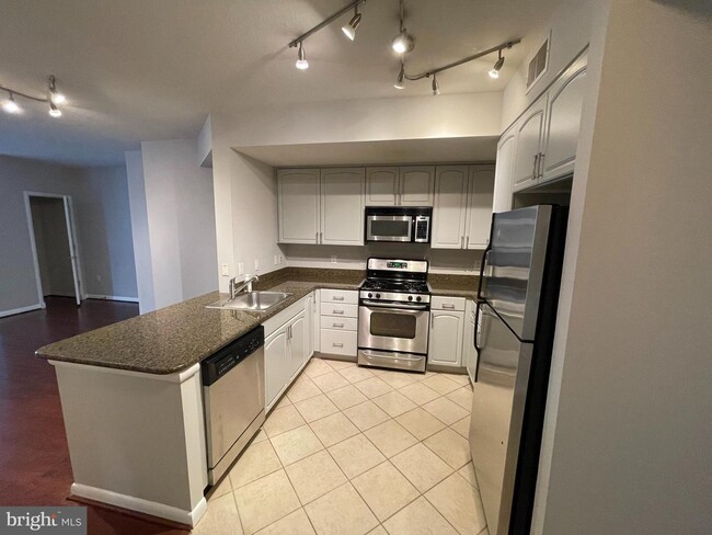 Foto del edificio - 1021 N Garfield St