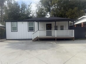 Building Photo - 1625 Wilson Ave