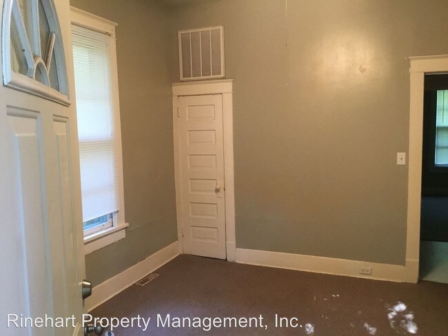 Foto del edificio - 25 W Roy St