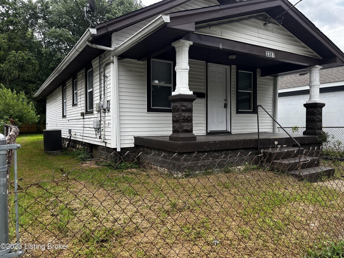 3387 Lester Ave, Louisville, KY 40215 House Rental in Louisville, KY
