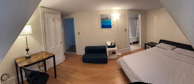 estudio del tercer piso - 21 Royall St