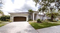 Primary Photo - 3050 Lakewood Dr