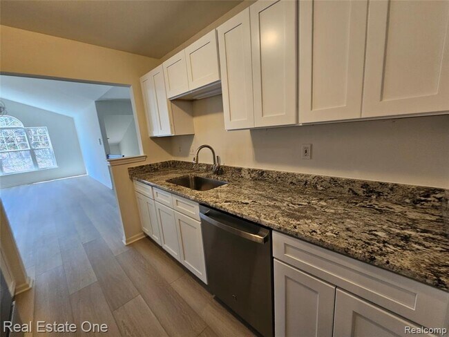 Foto del edificio - 56401 Scotland Blvd