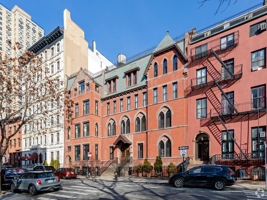 231 E 17th St, New York, NY 10003 - 231 E 17th St New York, NY 10003