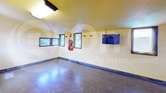 Building Photo - 131 Sweetgum Dr