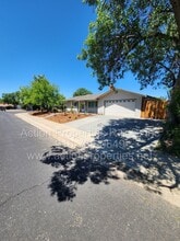 Building Photo - 1505 Gregory Way