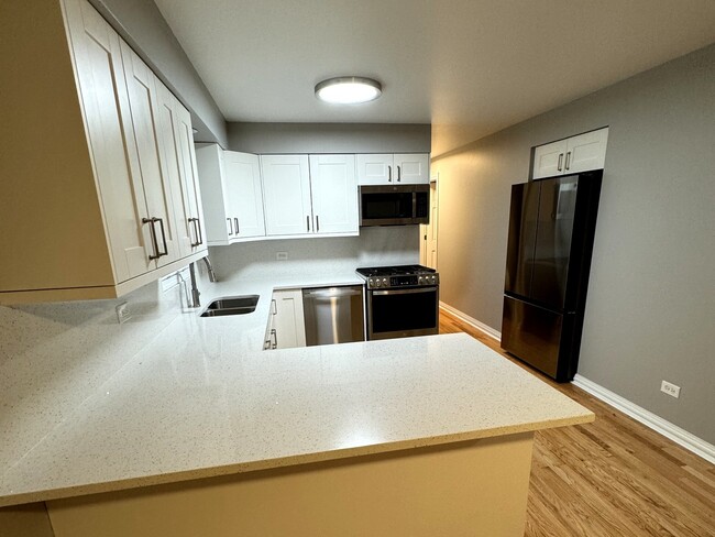Building Photo - 6835 W 95th St