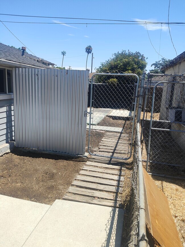 Building Photo - 11328 Havelock Ave
