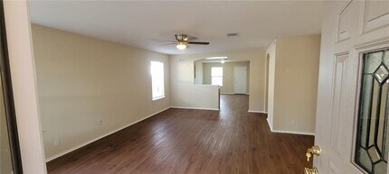 Building Photo - 4011 Reeders Dr
