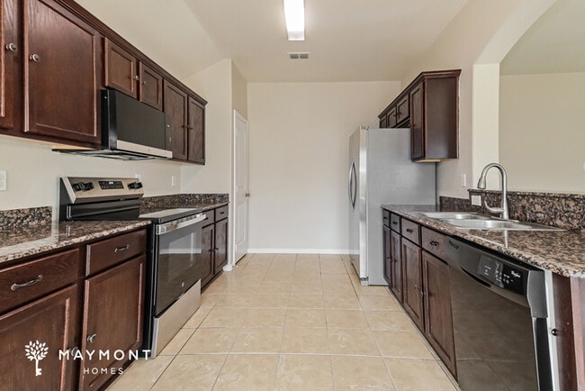 Building Photo - 122 Hamilton Dr