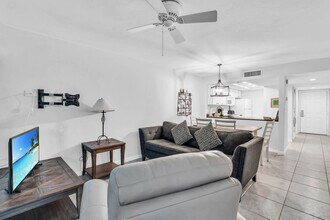 Building Photo - 600 Neapolitan Way