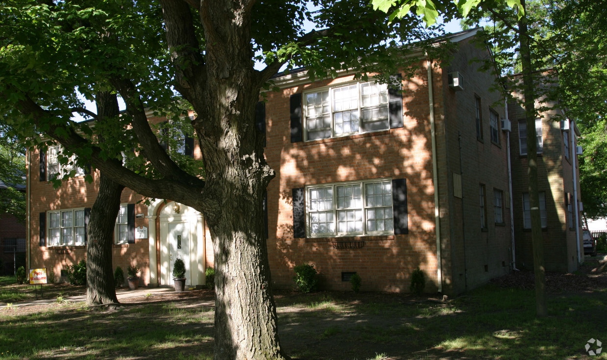 Primary Photo - 4904 Chamberlayne Ave