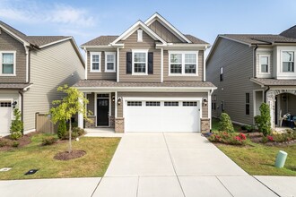 Building Photo - 1014 Greatland Rd