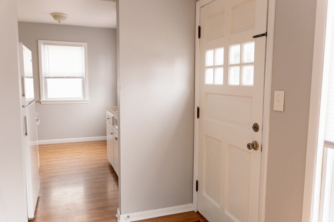 Foto del edificio - 12302 Milligan Ave