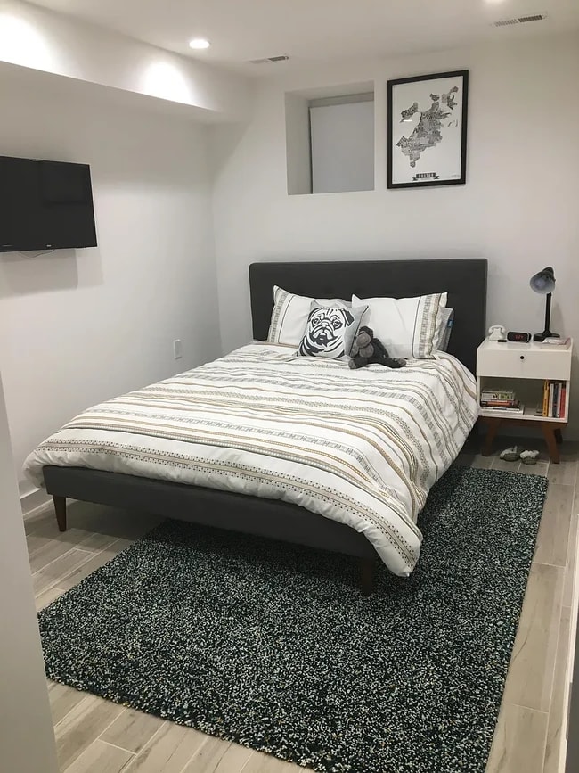 Bedroom, rear entry - 1741 1st St NW