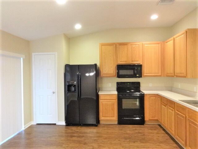 Foto del edificio - 13514 Red Ear Ct