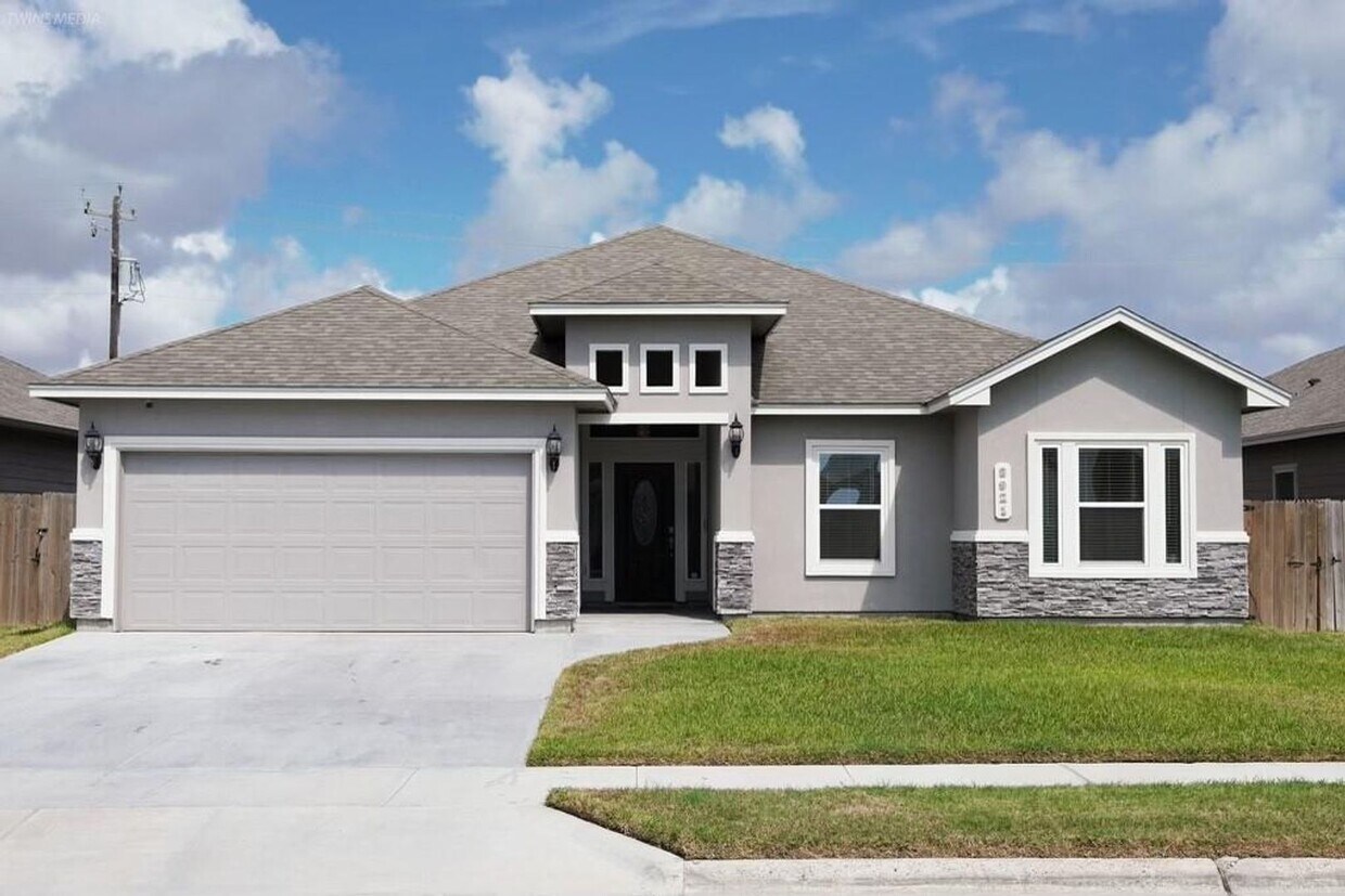Foto principal - 3921 Woodhouse Ln