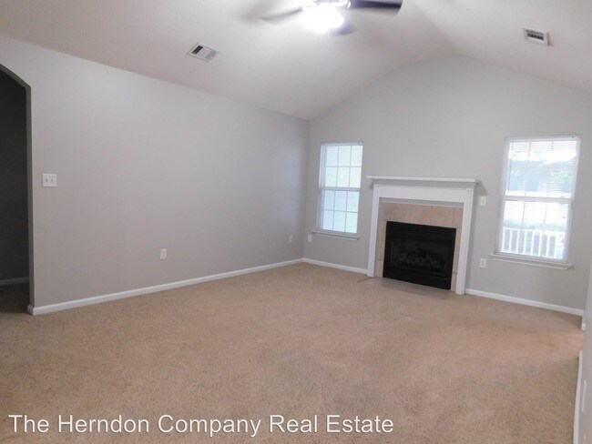 Building Photo - 4 br, 2 bath House - 3880 Heather Way
