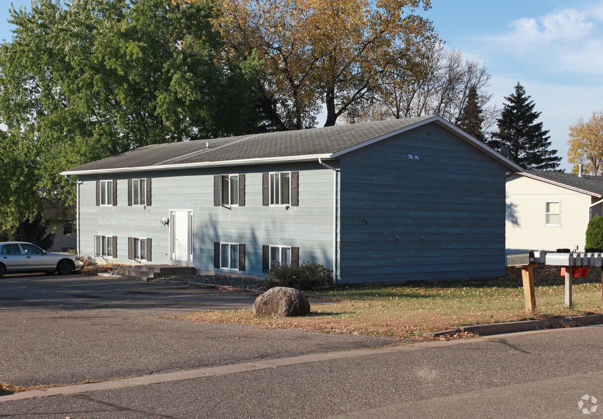 Primary Photo - 120-128 Emory Dr