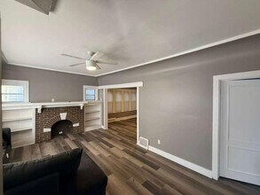 Building Photo - 2215 N 15th St