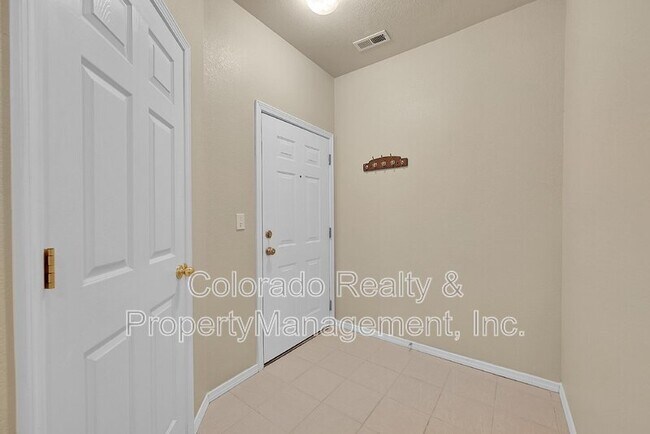 Building Photo - 3060 Mandalay Grove