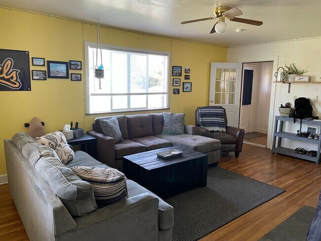 Foto del edificio - 336 N Washington St