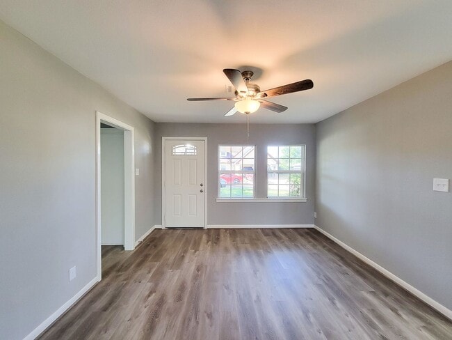 Building Photo - BEAUTIFUL REMODELED BRICK 4 BEDROOCK 2 BATH LEASE HOME IN PASADENA, TEXAS. BRAND NEW PEX PLUMBLIN...